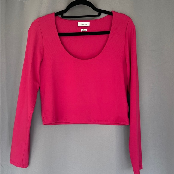 Aritzia Babaton Fuchsia Long Sleeve Contour Scoopneck Crop Top Size XL - Picture 2 of 8